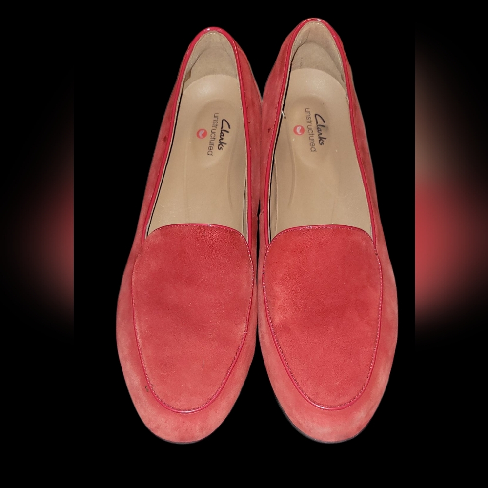 Clarks unstructured blush ease loafer in red suede size 8.5